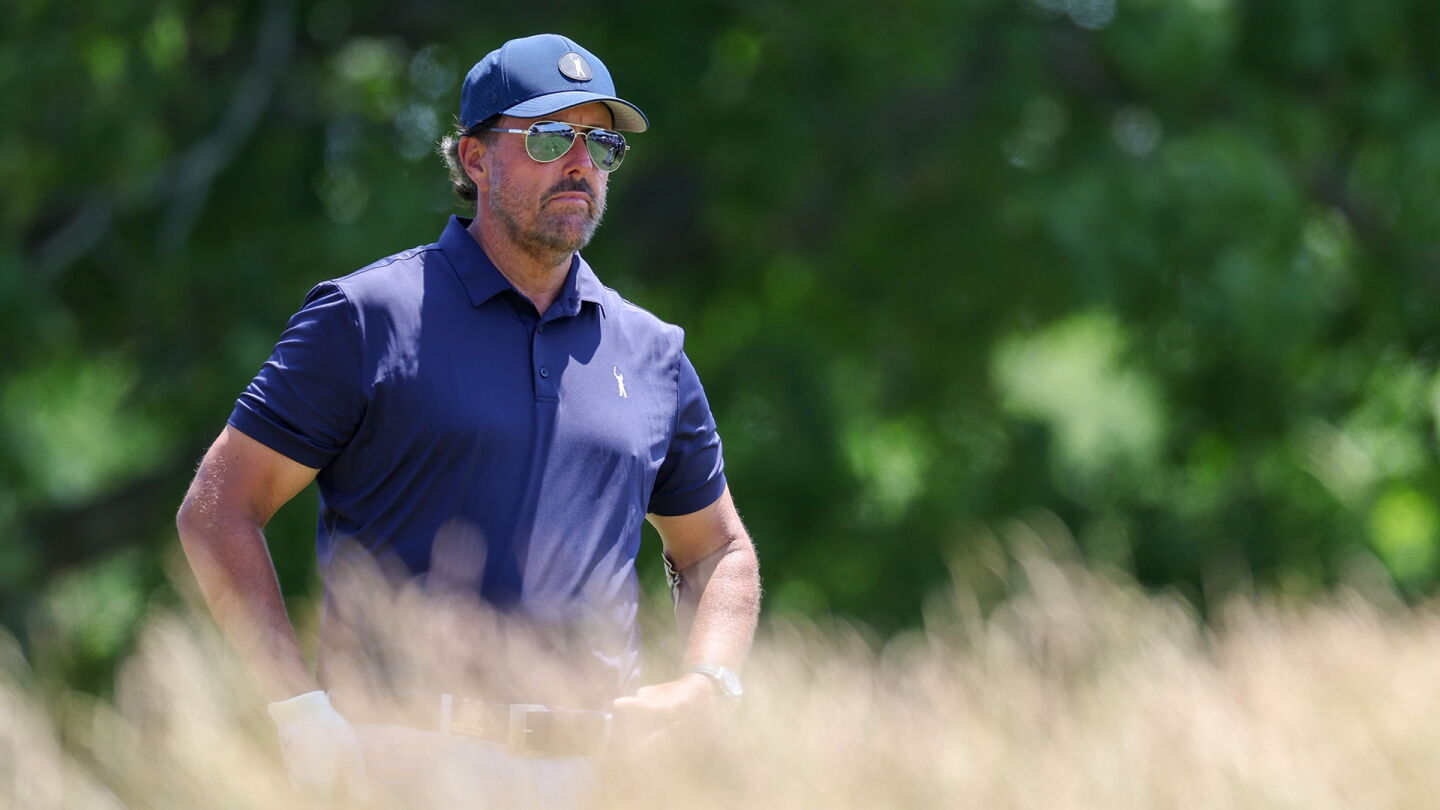 mickelson_1920_usopen22.jpg