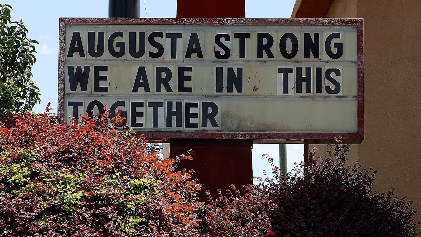 augusta_strong_sign_1920.jpg