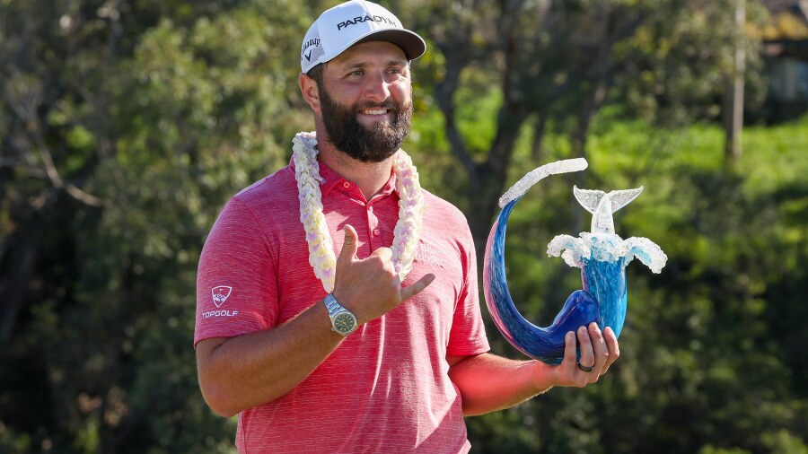 rahm_1920_sentrytoc23_win_trophy.jpg