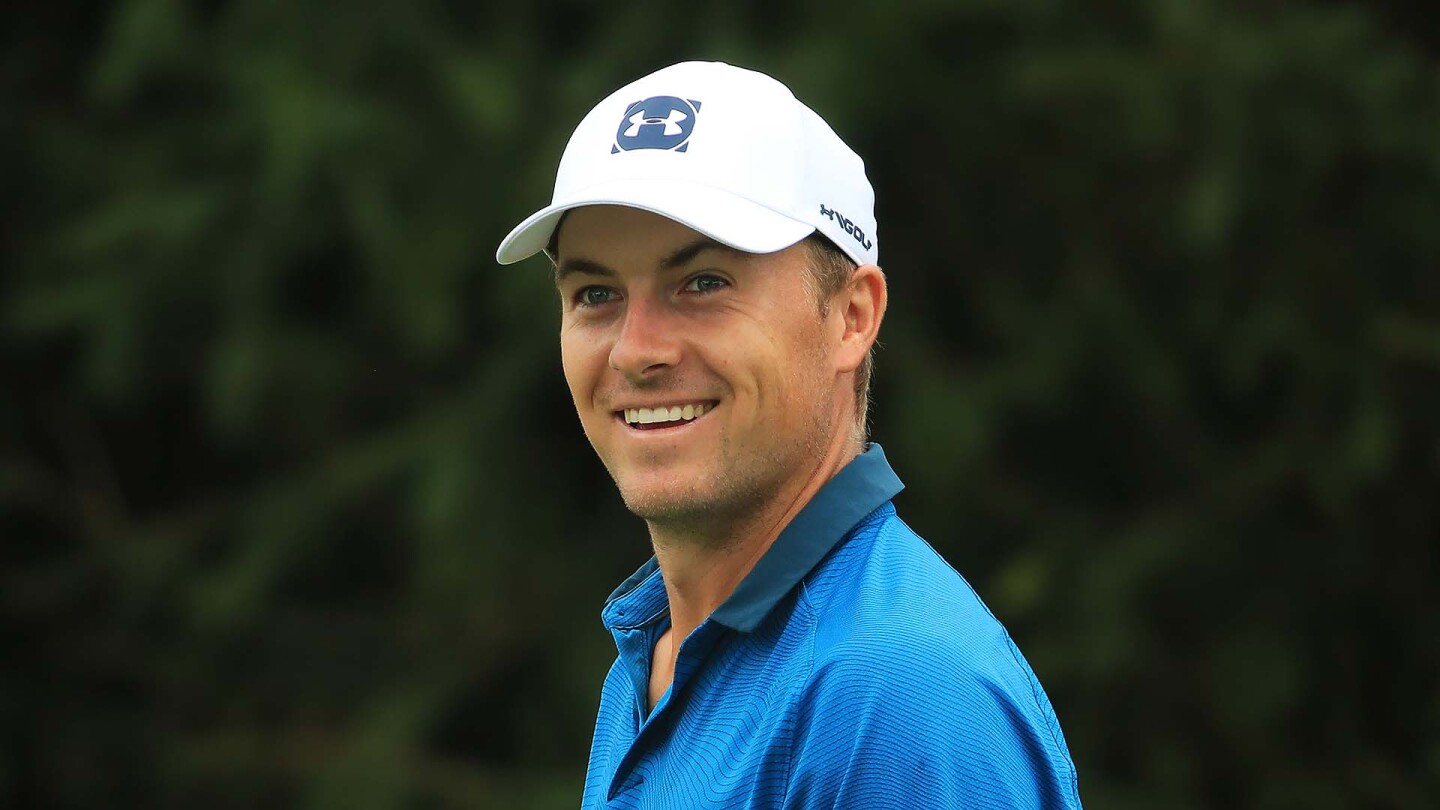 spieth_1920_bmw19_d4_smile.jpg