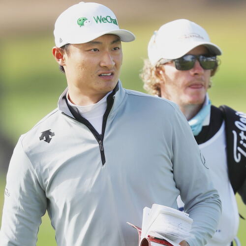 li_1920_pga20_d2_caddie.jpg